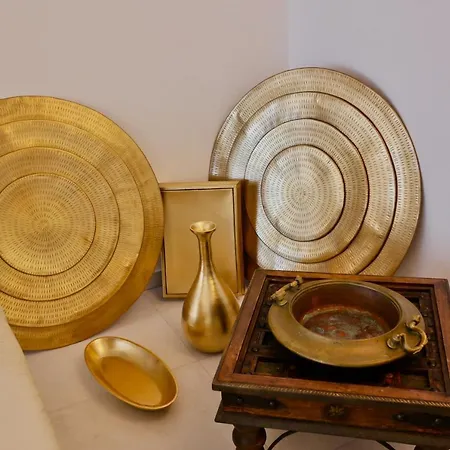 Ahr Alighieri ストラ