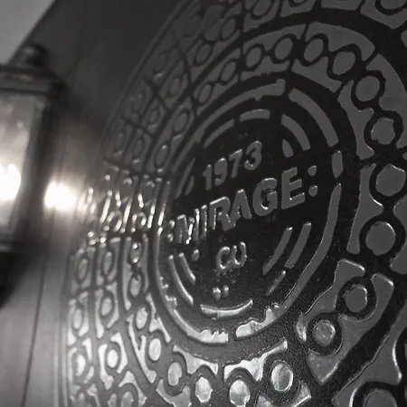 Ahr Alighieri ホテル 3*