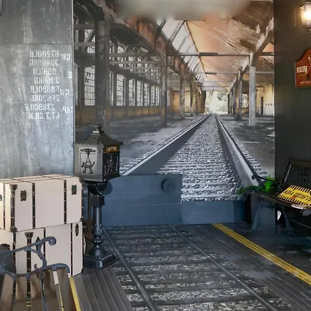 Ahr Alighieri 3* ストラ