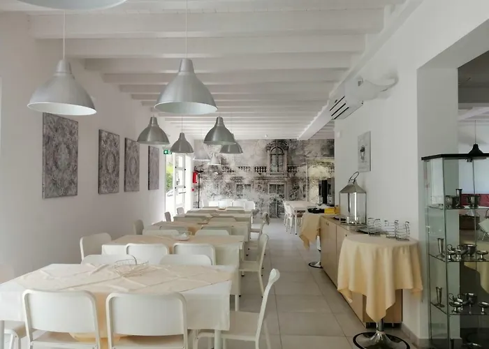 Hotel Ahr Alighieri 3*